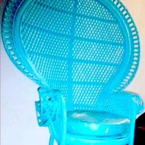 This is a rattan good quality chair from Bali imported . Outdoor and washable